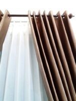 ستائر على مواسير مزدوجة